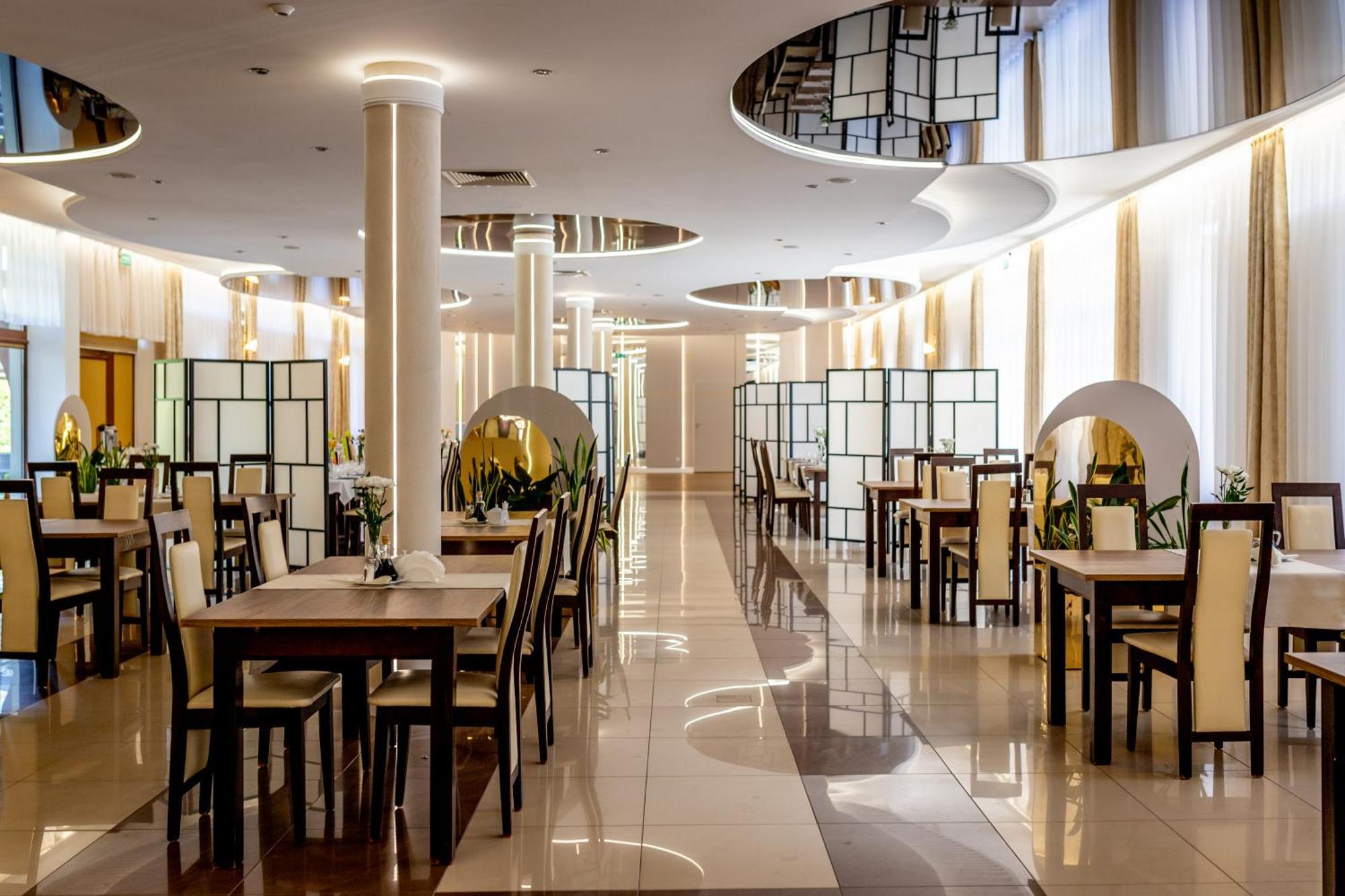 Trzy Korony Hotel Glogow Malopolski Exterior photo