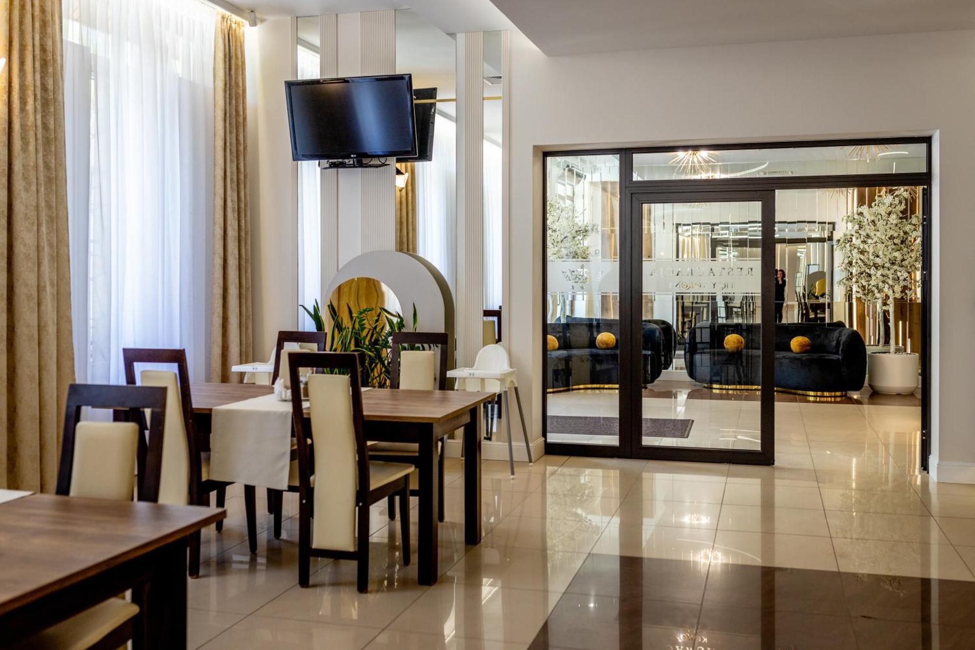 Trzy Korony Hotel Glogow Malopolski Exterior photo
